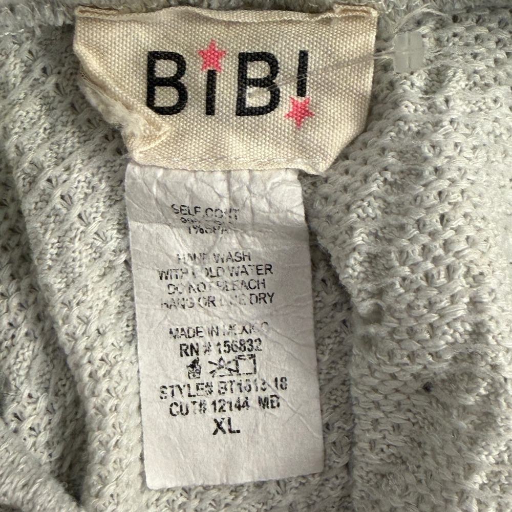 BiBi! Cold Shoulder Asymmetrical Knit Sweater XL Gray Two Tone Pullover - Picture 3 of 4